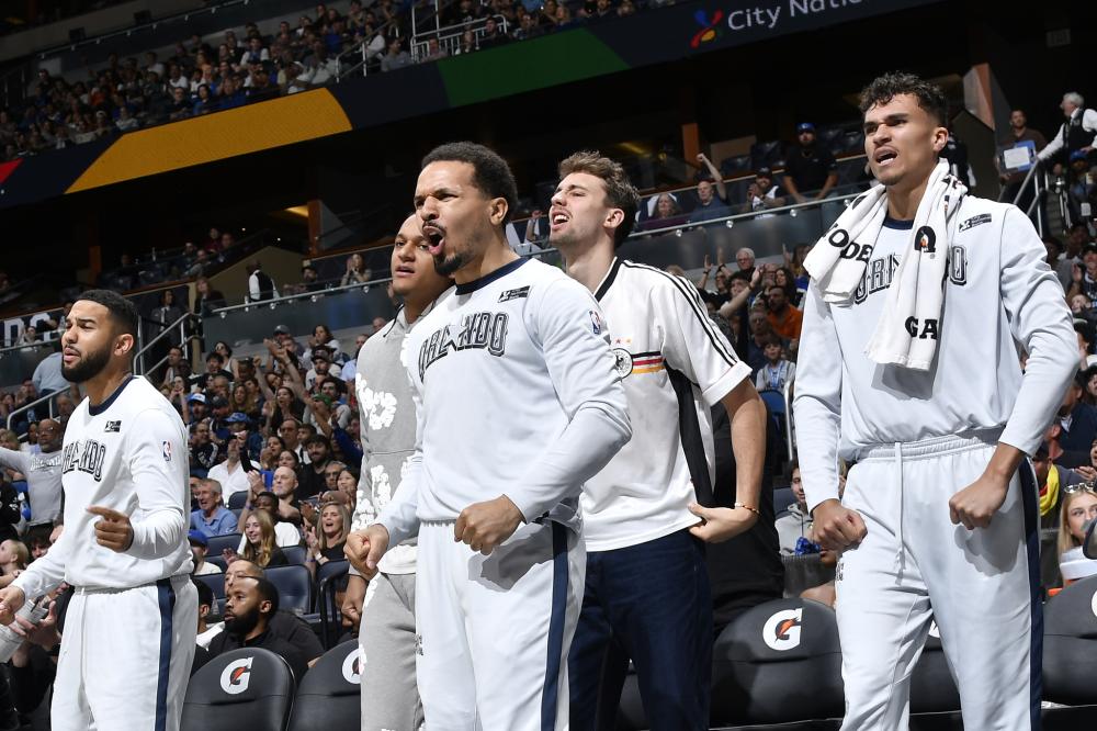 间的默契配 间的默契配