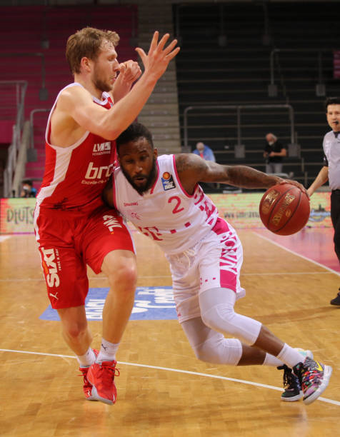 内的多场硬 内的多场硬