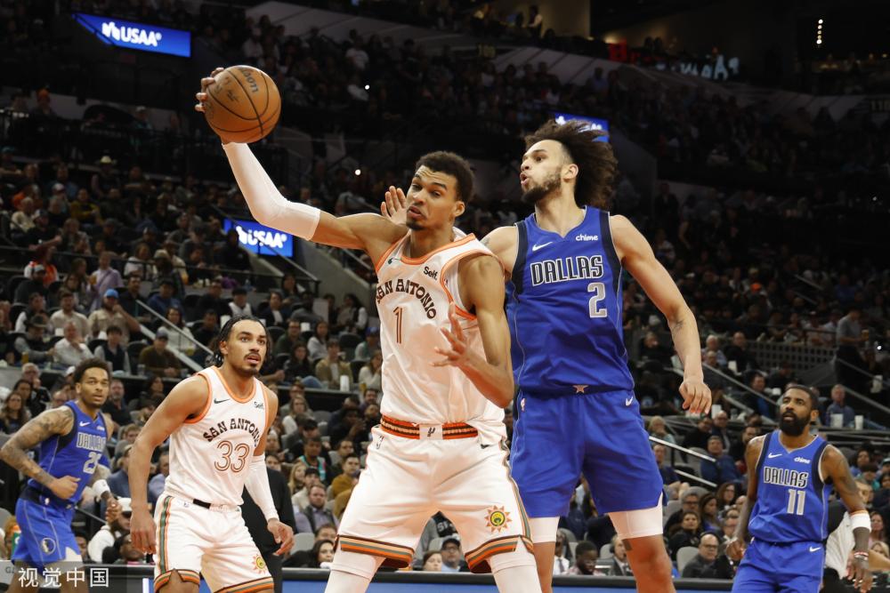 员的临场发 员的临场发